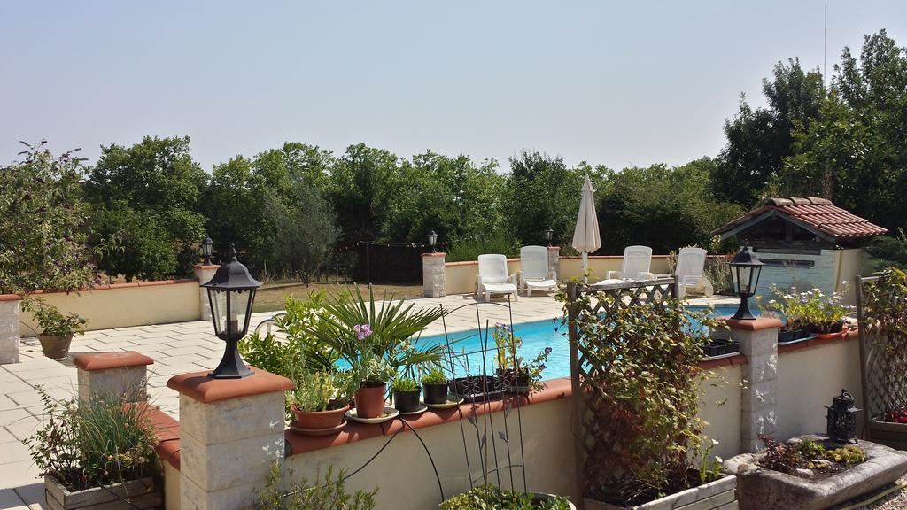Les Tilleuls Bed & Breakfast Saint-Pe-Delbosc Ngoại thất bức ảnh